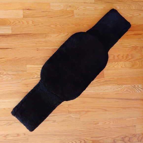 Black Sheepskin Horse Surcingle pad - Picture 2 of 2